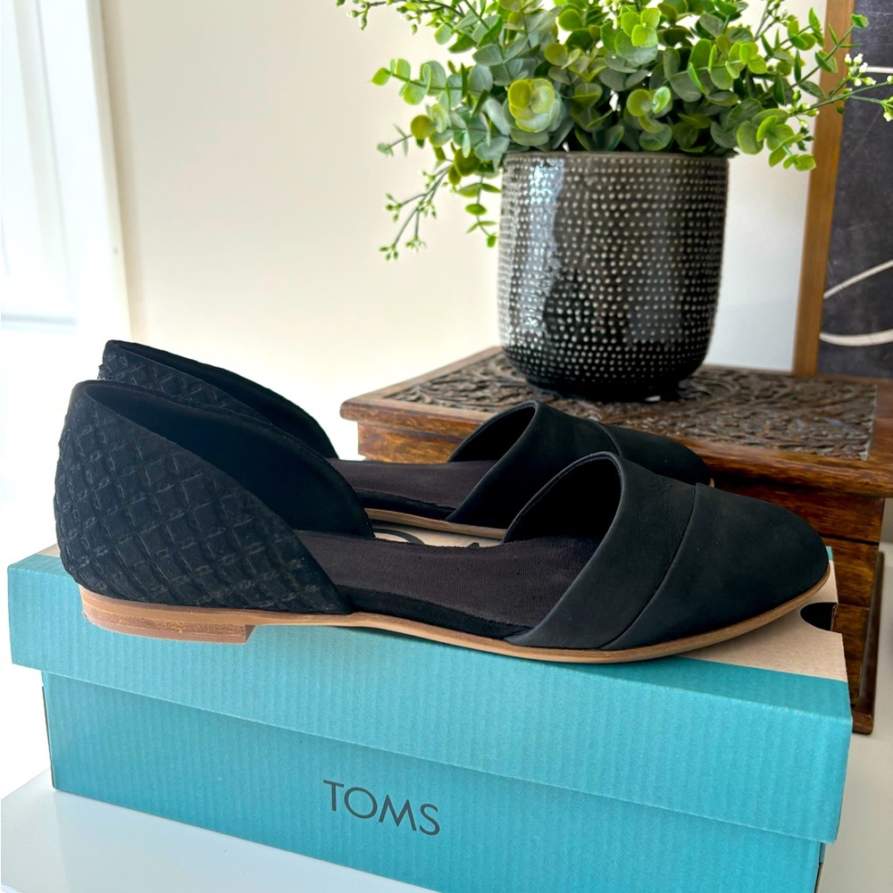 TOMS Jutti D’Orsay Flats Black Leather/Embossed Waffle - Size 7.5